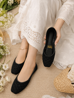 Women’s Black Embroidered Khussa – Stylish Traditional Look